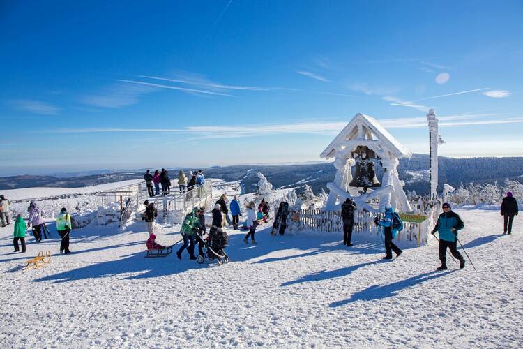 Erzgebirge Skifahren Rodeln Fichtelberg
