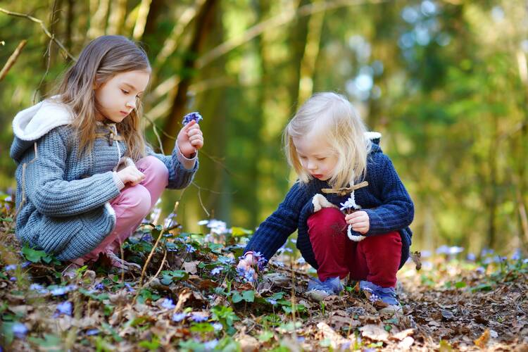 Beschäftigung Kinder draußen