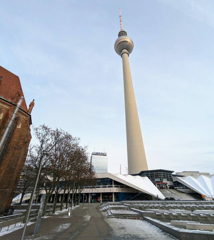 Berlin Fernsehturm Winter